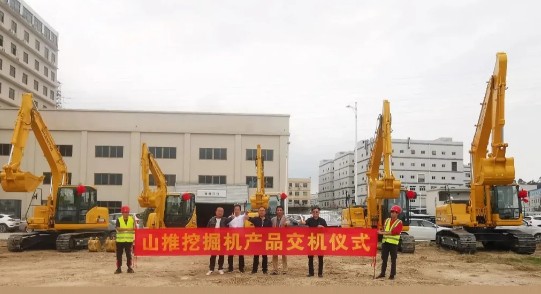 一臺(tái)一臺(tái)又一臺(tái)，山推挖掘機(jī)靠的就是實(shí)力