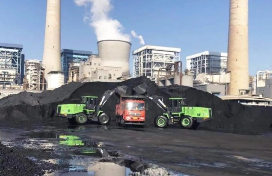 山推純電裝載機